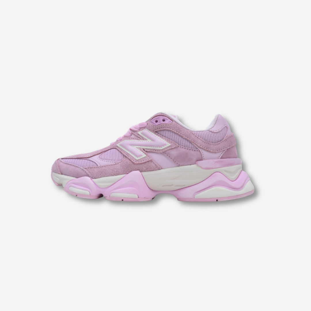New Balance 9060 Retro Rosa