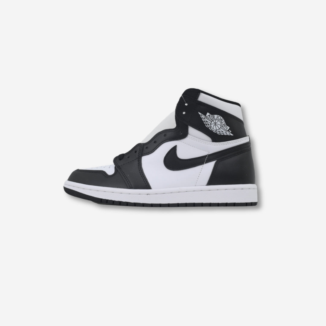 Air Jordan 1 Retro High OG Black White
