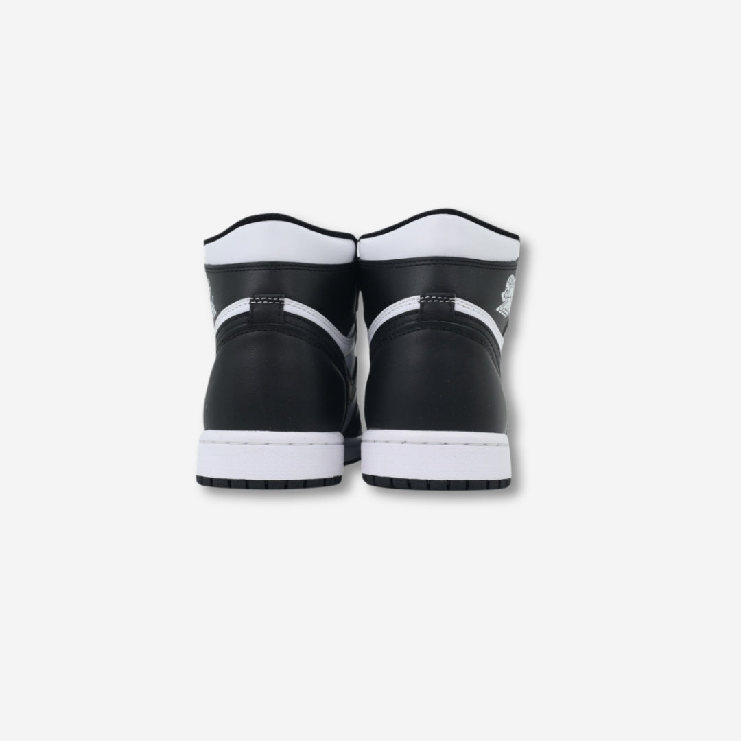 Air Jordan 1 Retro High OG Black White