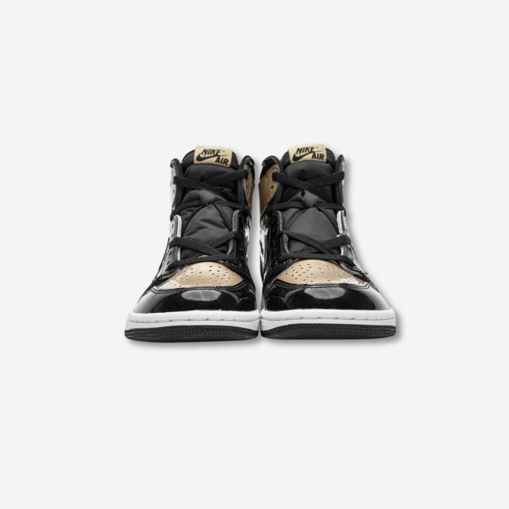 Air Jordan 1 Retro High OG “Gold Toe”