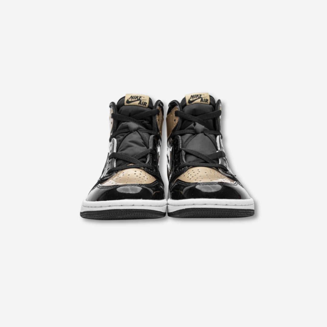 Air Jordan 1 Retro High OG “Gold Toe”