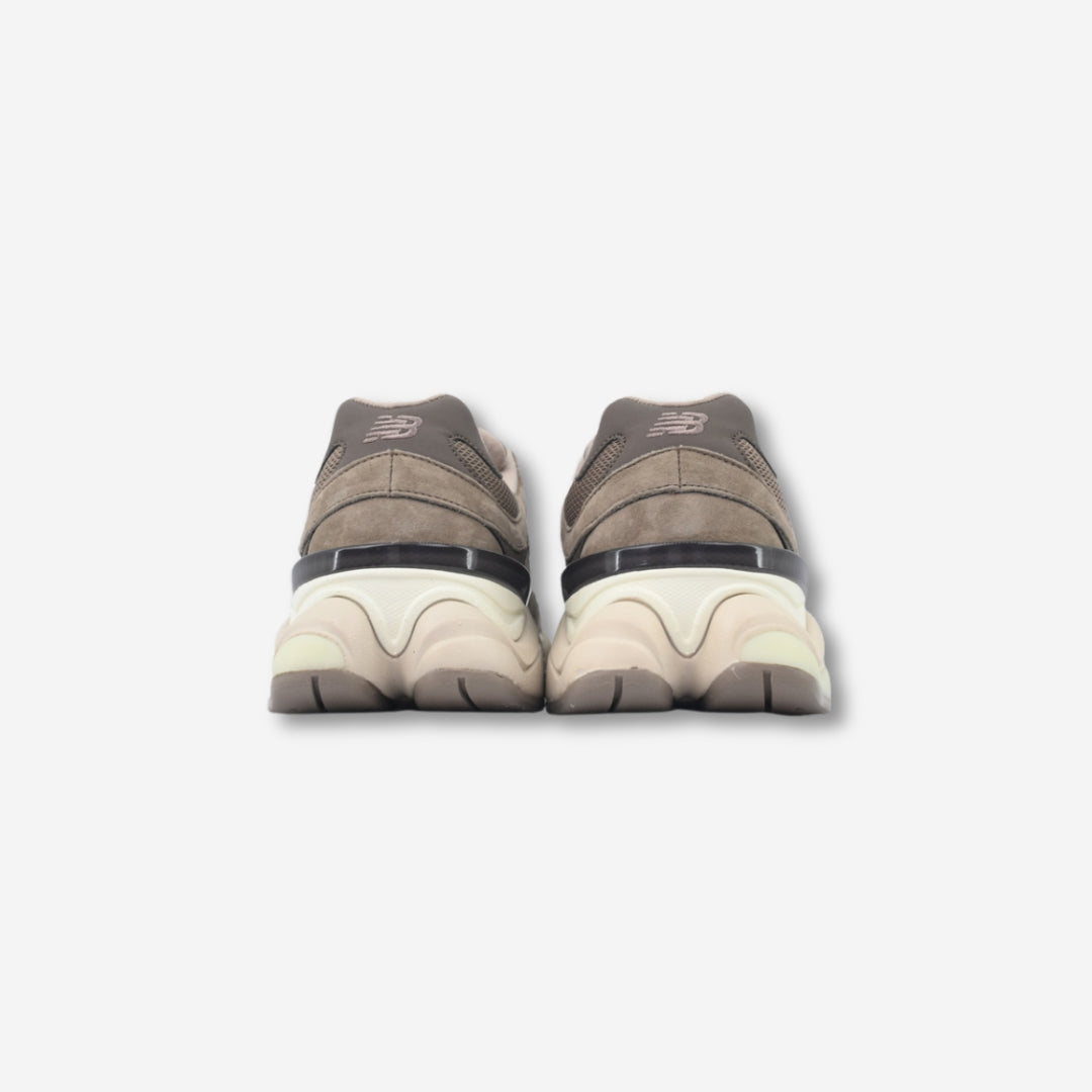 New Balance 9060 Retro Marrón - 60